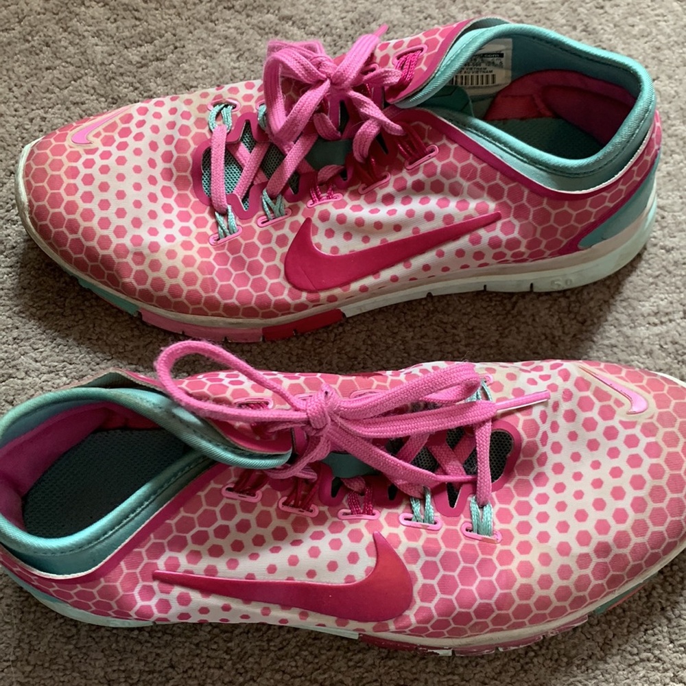 Nike free running shoes 5.0